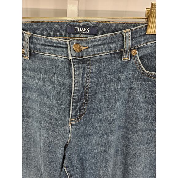Chaps Women's Blue Straight Leg Mid Rise Pockets Casual Jeans Size 16W - Picture 3 of 5